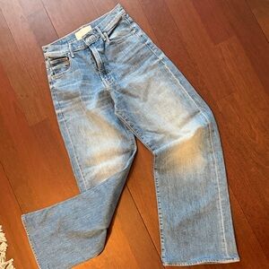 Mother lasso heel Jean. Size 27. Barely worn but a couple of times. Size 27